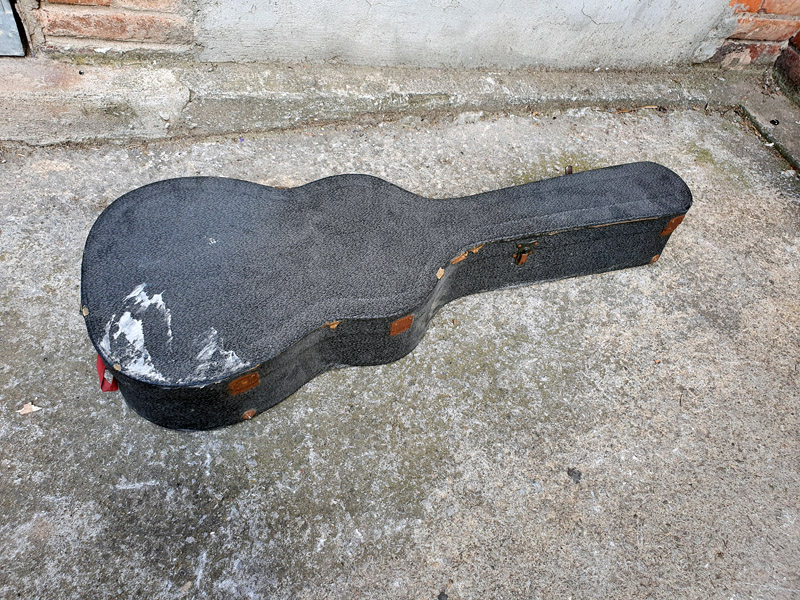 funda instrumento musica guitarra (20eu.) 1u.